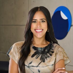 Paralegal Mariana Cruz